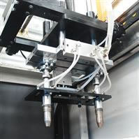75U + S2X2.10F बाहर निकालना उड़ा मोल्डिंग मशीन